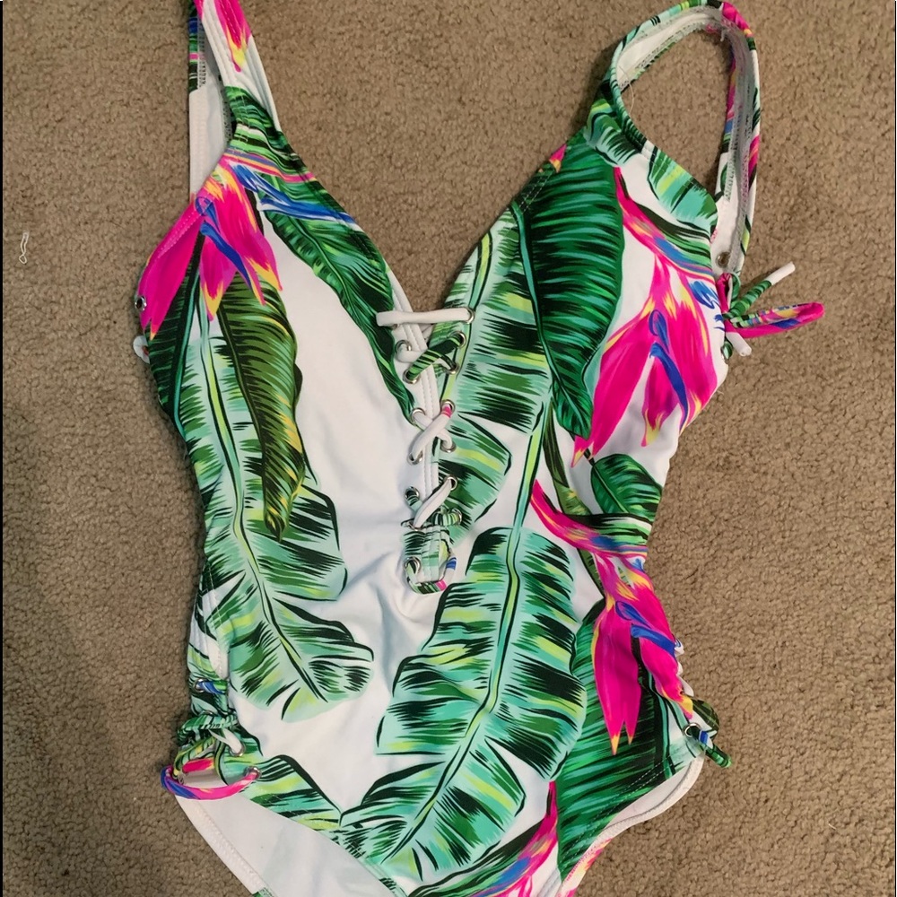 Xs one piece